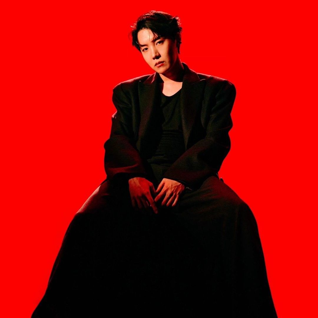 Behind-the-scenes cut of j-hope (BTS)