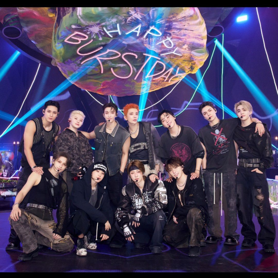 Behind-the-scenes cut of SEVENTEEN