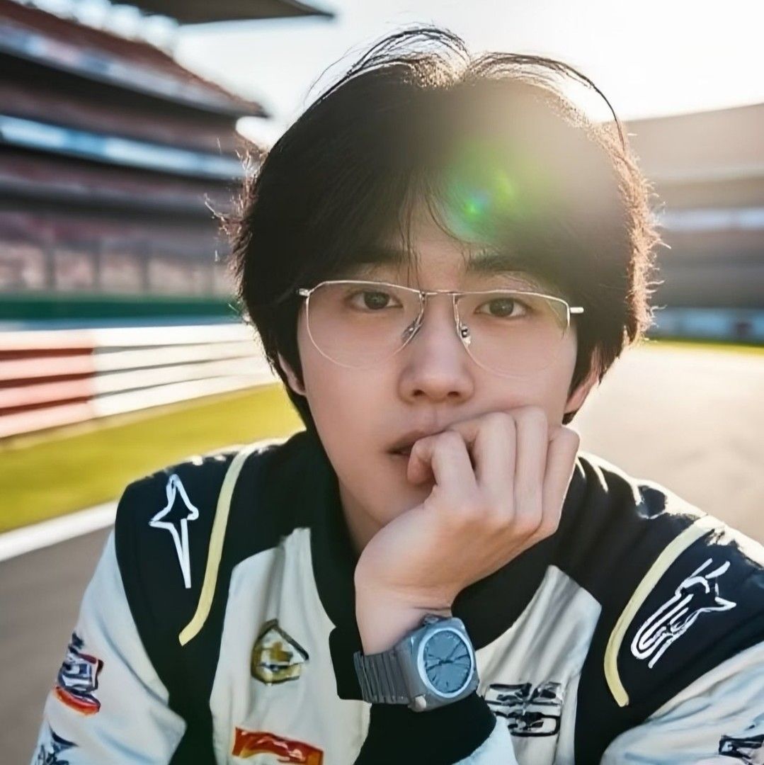 Suho (EXO)粉絲拍下的瞬間