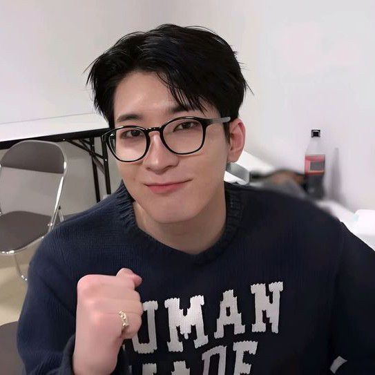 Behind-the-scenes cut of Wonwoo (SEVENTEEN)