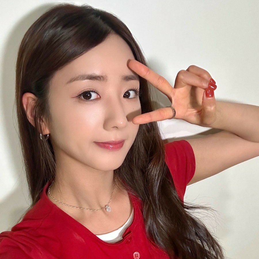 Latest photo of Yoon Bomi (Apink)