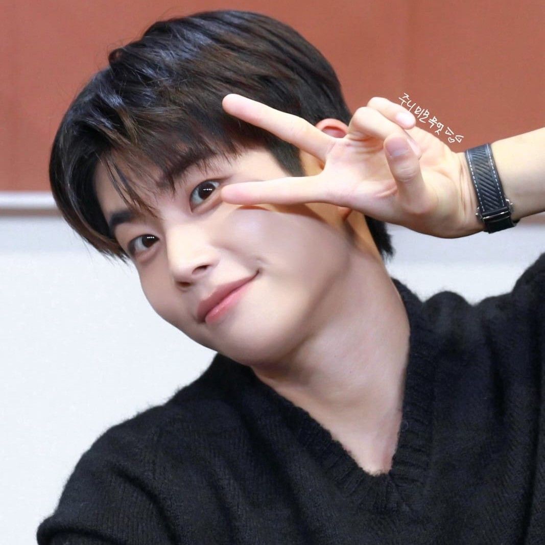 Latest photo of MJ (ASTRO)