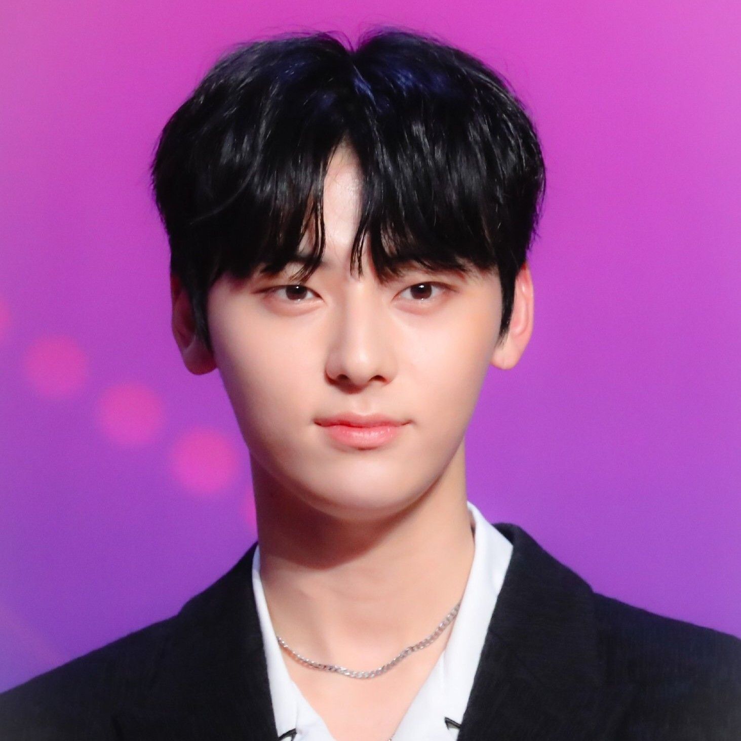 Behind-the-scenes cut of Hwang Minhyun