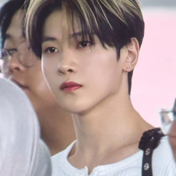 Behind-the-scenes cut of Seok Matthew (ZEROBASEONE)
