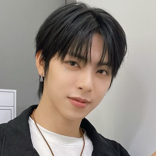 Recent activity shot of Chiwon (SEVENTOEIGHT)