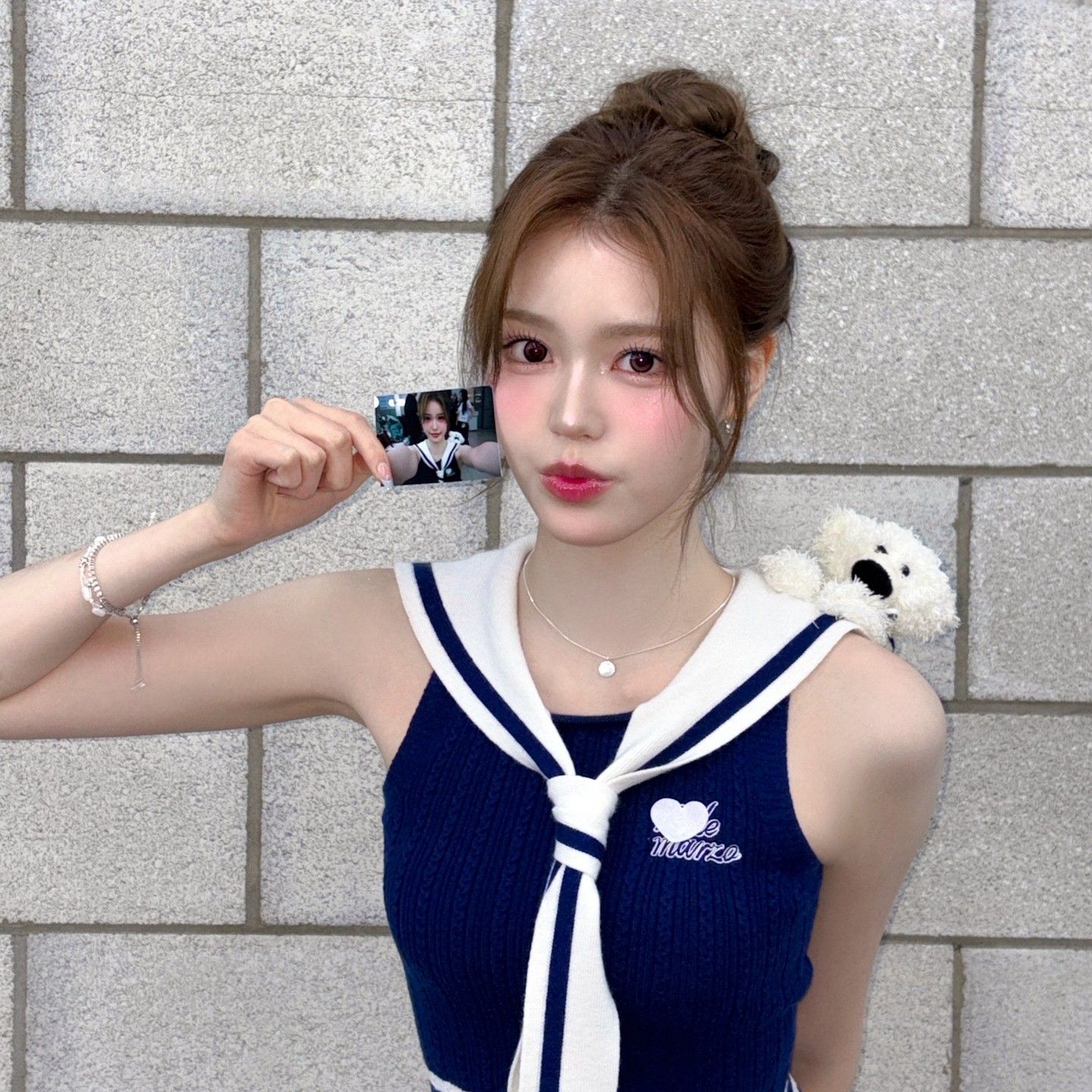 Latest photo of Jeong Saebi (izna)
