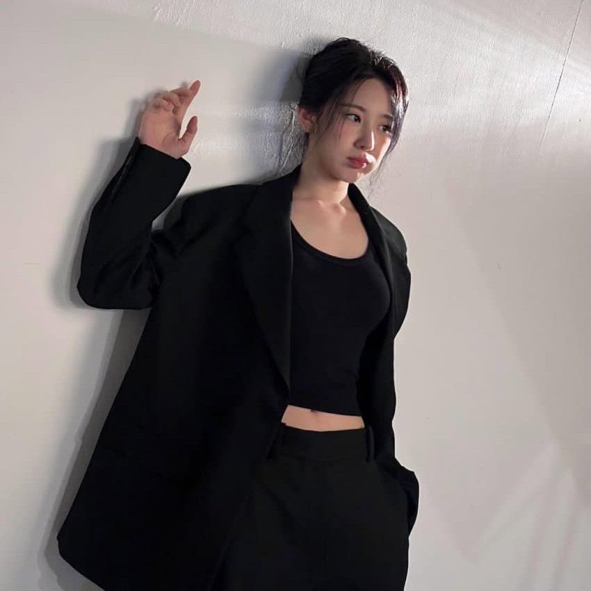 Recent activity shot of Lee Chaeyeon