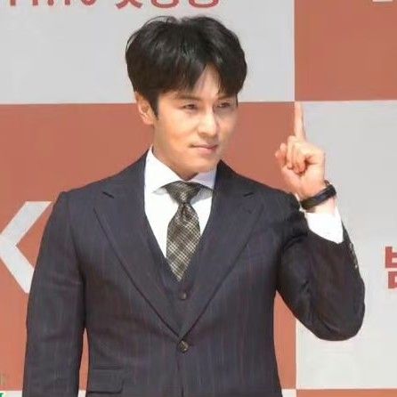 Recent activity shot of Kim Dongwan (SHINHWA)