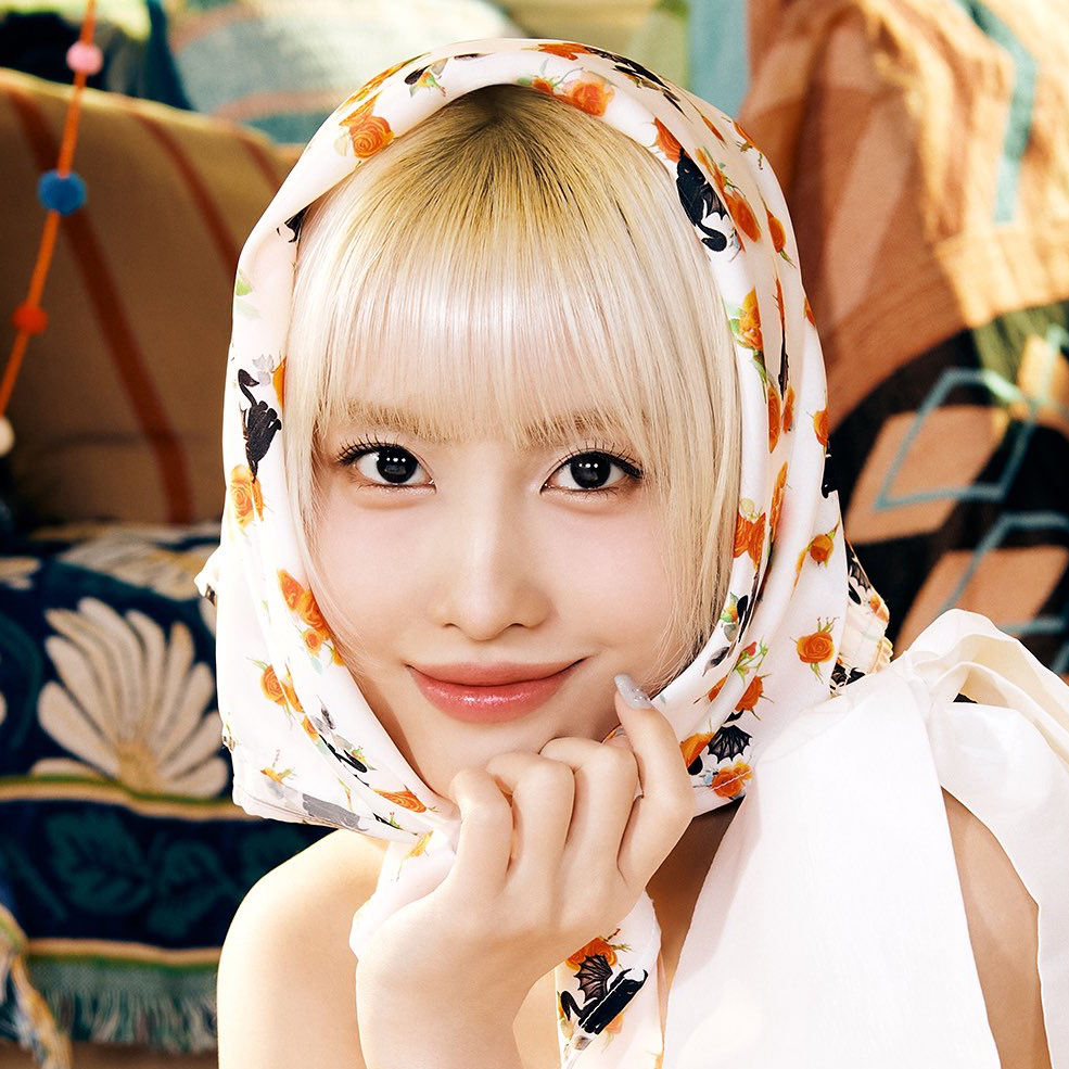 모모 (TWICE)의 최신 사진