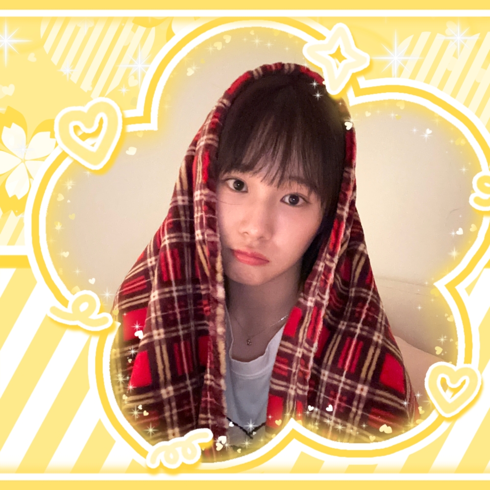 A moment captured by Mia (EVERGLOW)'s fan