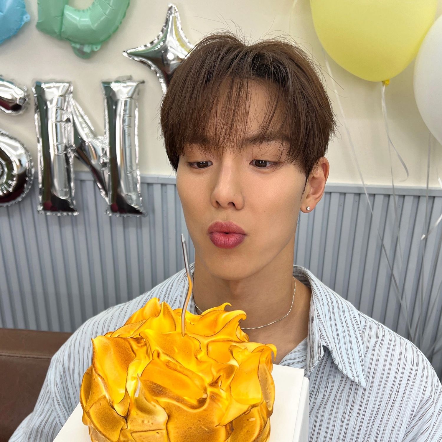 Recent activity shot of Shownu (MONSTA X)