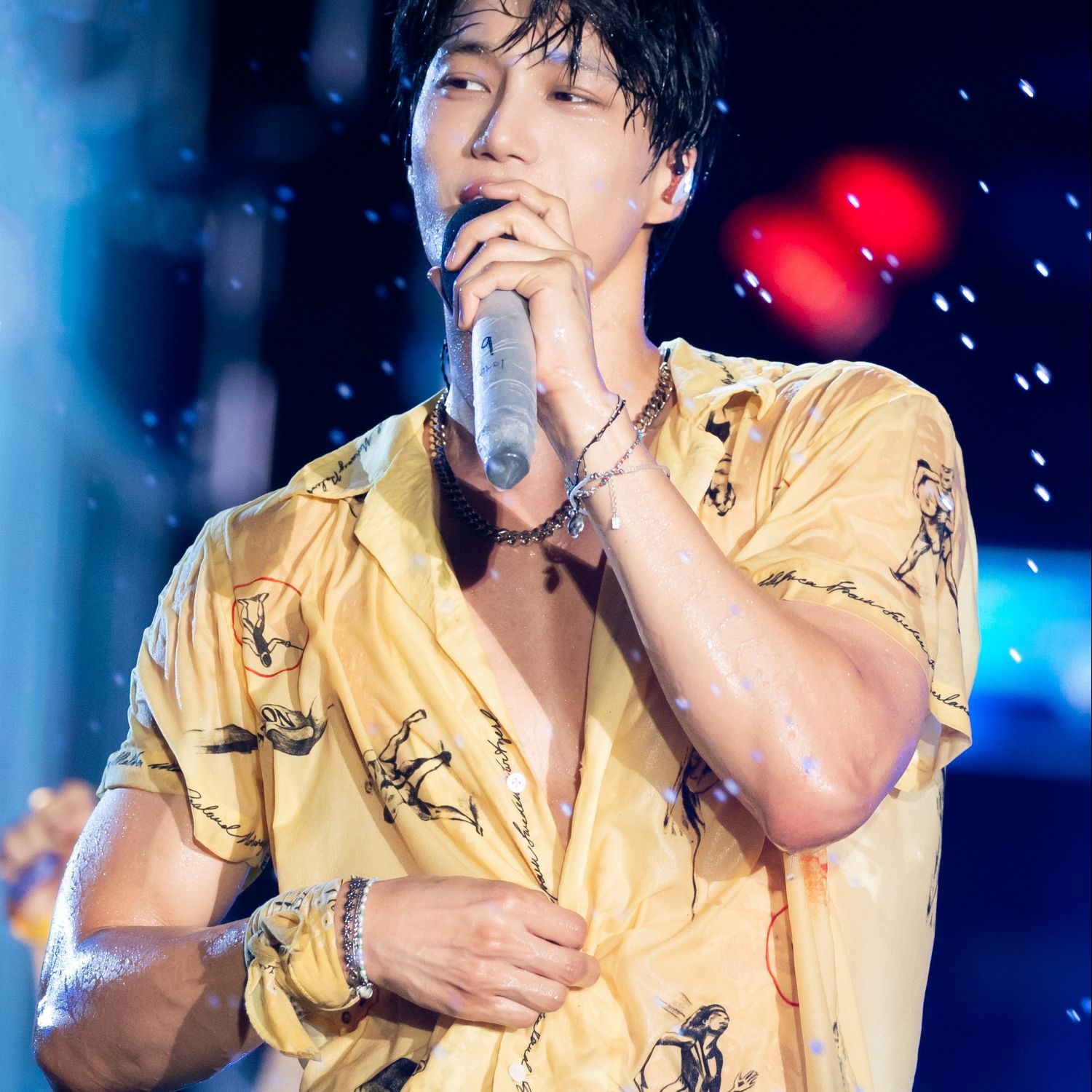 Behind-the-scenes cut of Kai (EXO)