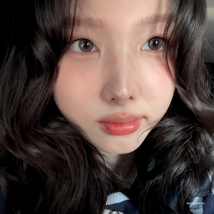 娜璉 (TWICE)的最新照片