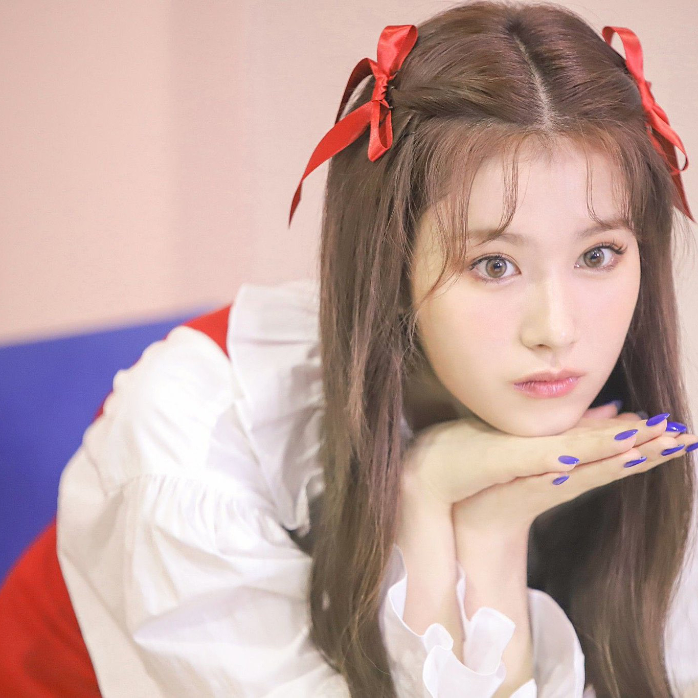 사나 (TWICE)의 비하인드 컷