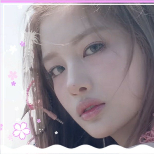 Popular profile picture of Sullyoon (NMIXX) loved by fans