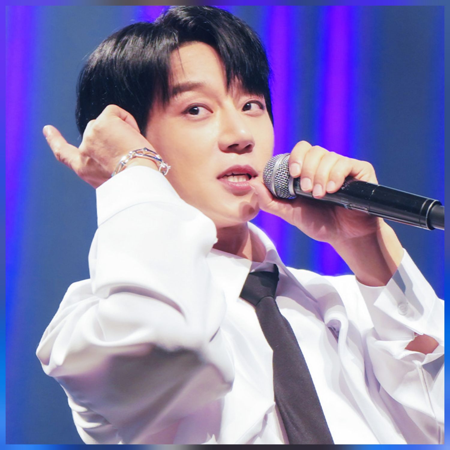 Foto aktivitas terbaru Hwang Chiyeol