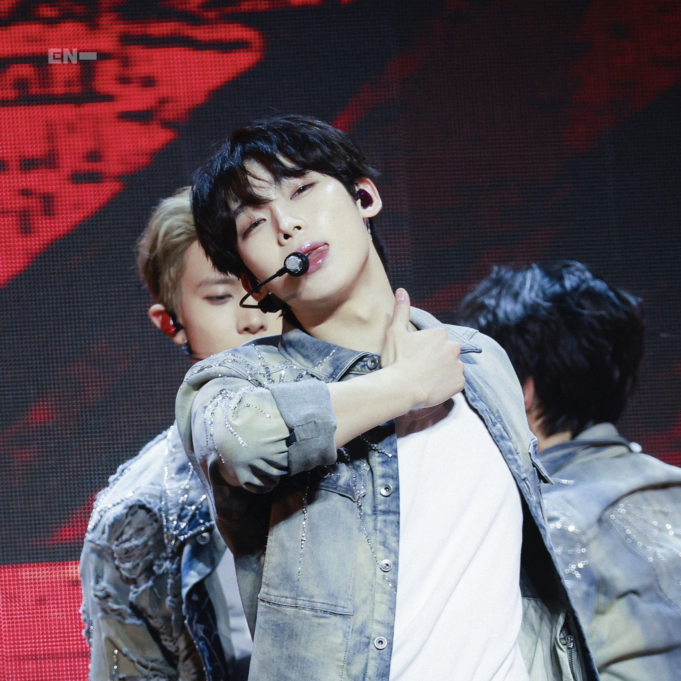 A moment captured by Sunoo (ENHYPEN)'s fan