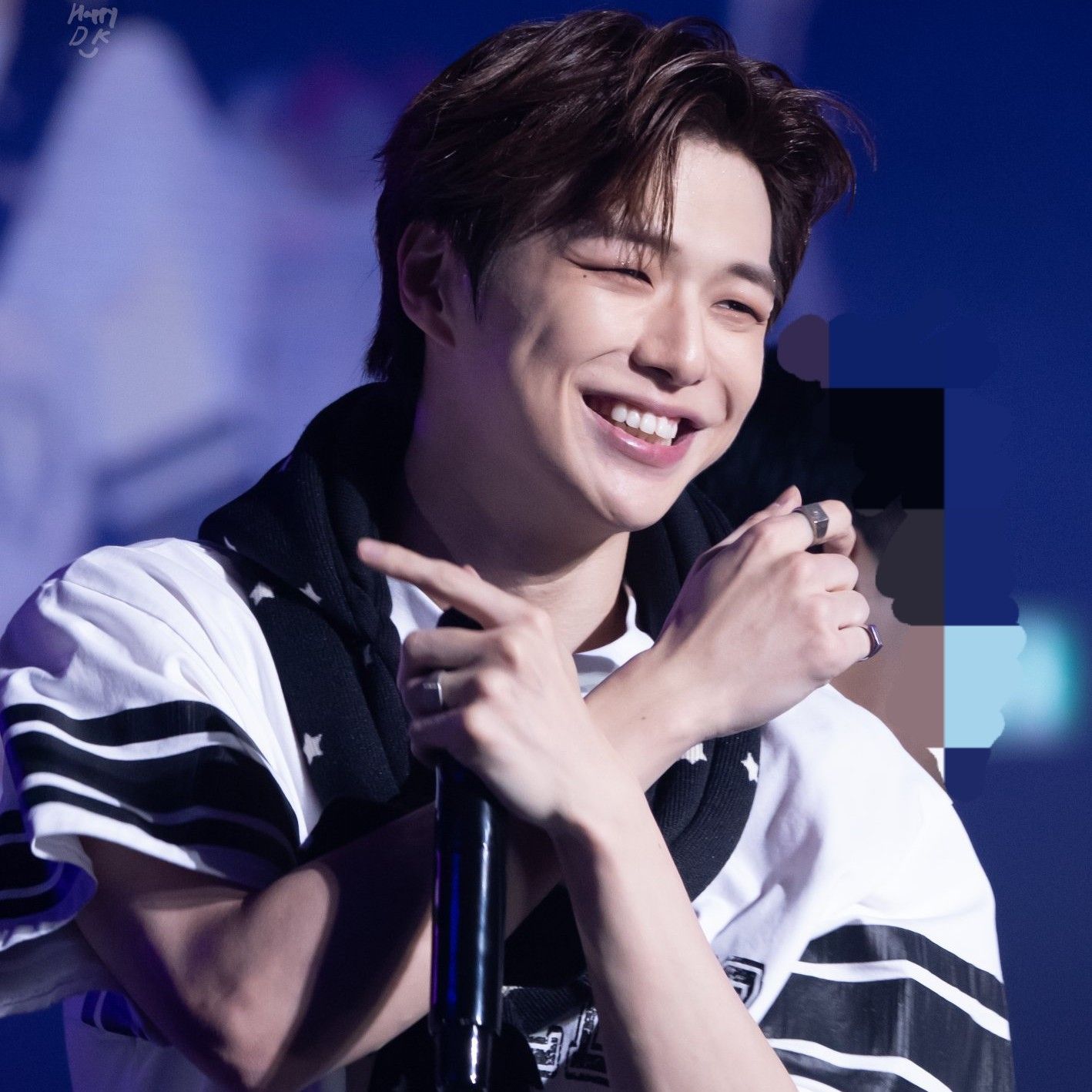 강다니엘 최근 활동샷