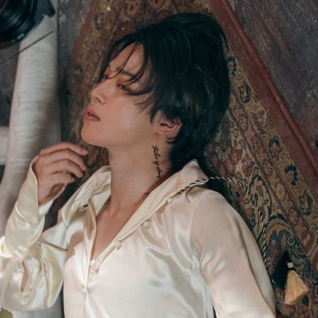 Latest photo of Jimin (BTS)