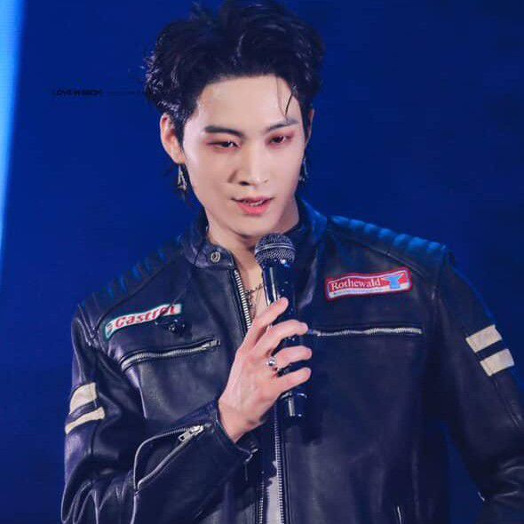 Recent activity shot of JAY B (GOT7)