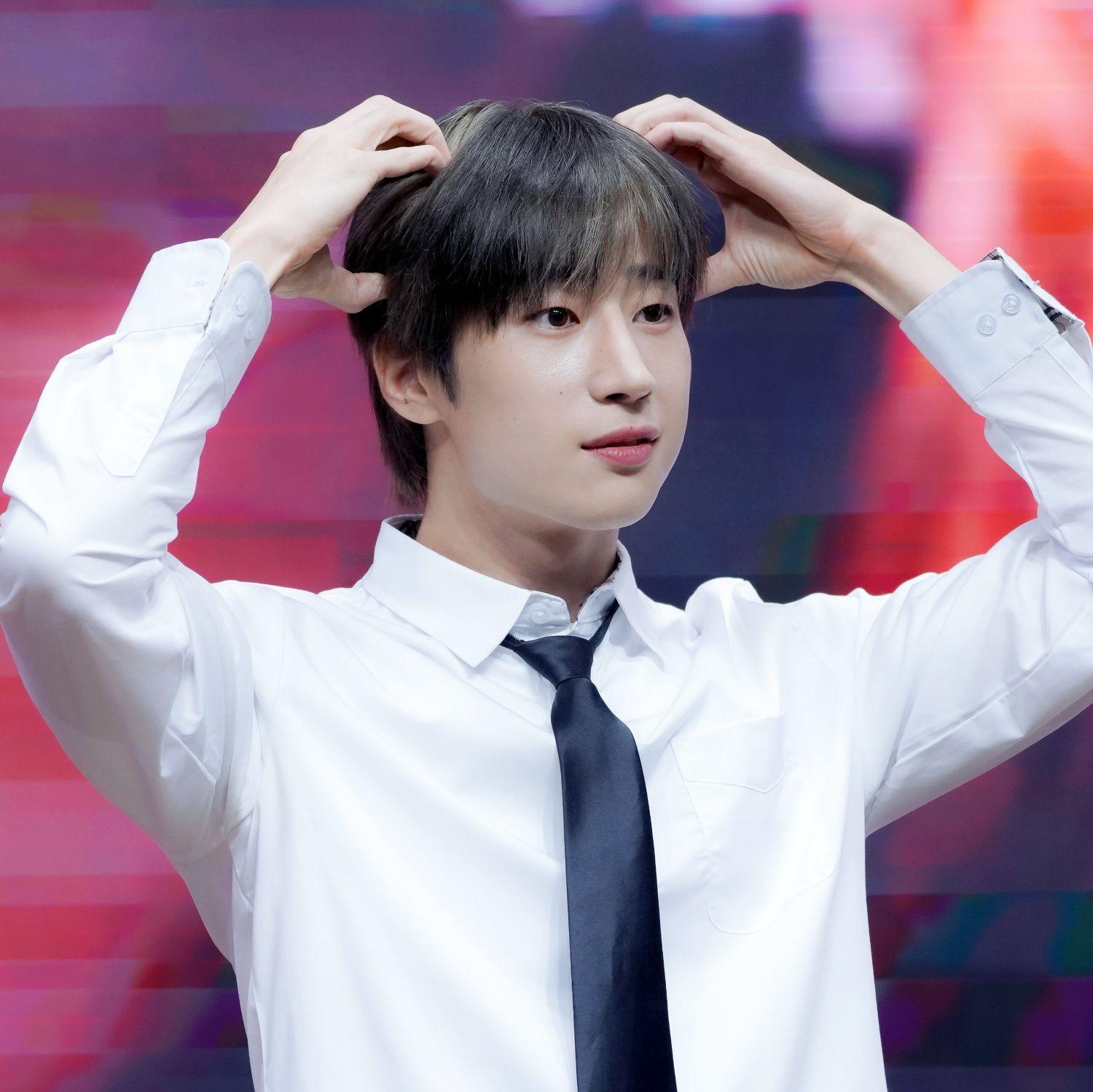 Behind-the-scenes cut of Han Seungwoo