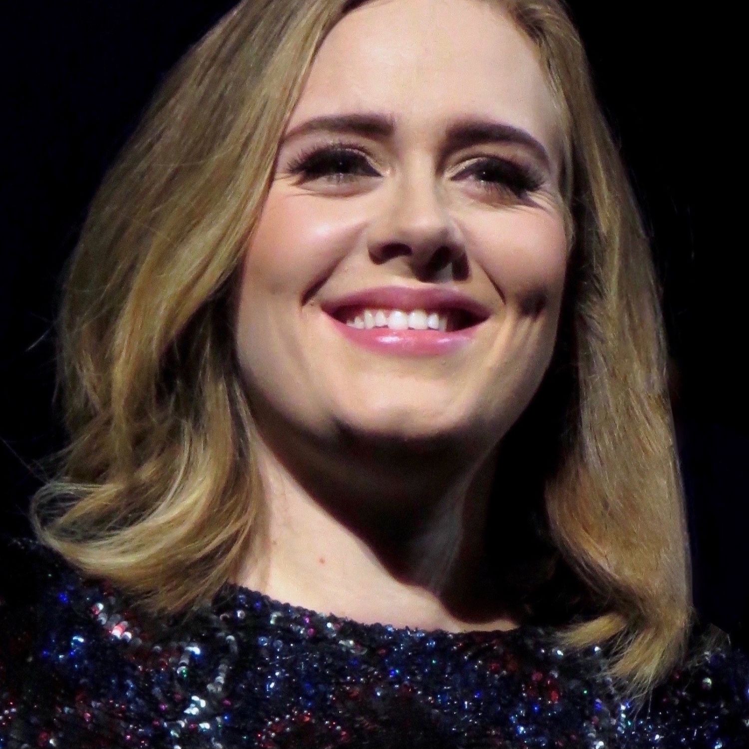 Behind-the-scenes cut of Adele