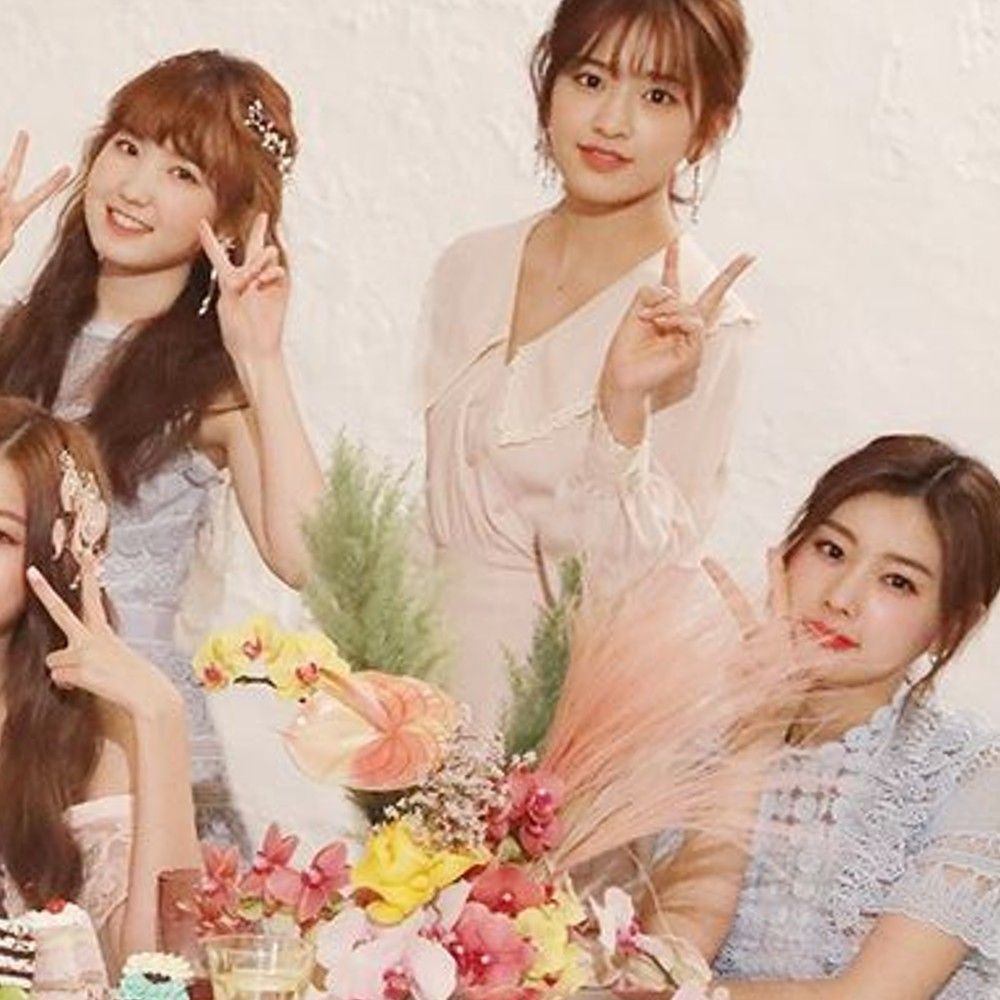 Momen yang diabadikan oleh penggemar IZ*ONE