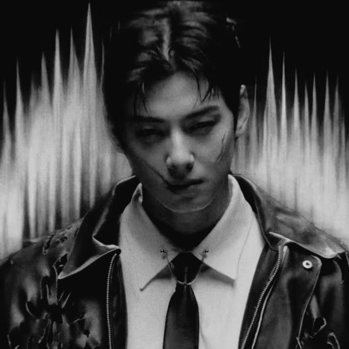 Latest photo of Eunwoo (ASTRO)