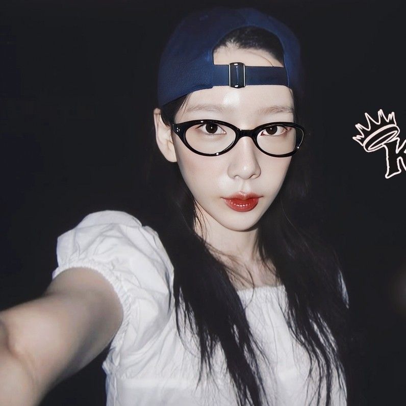 Recent activity shot of Taeyeon (Girls' Generation)