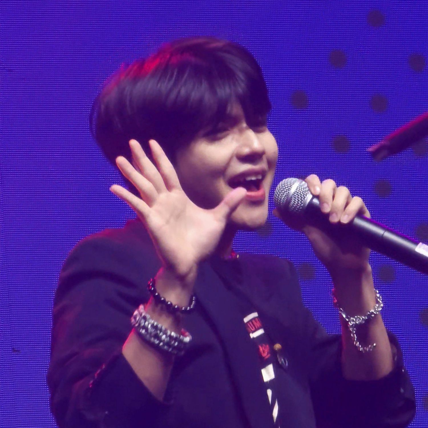 キム (HORI7ON)の最新写真