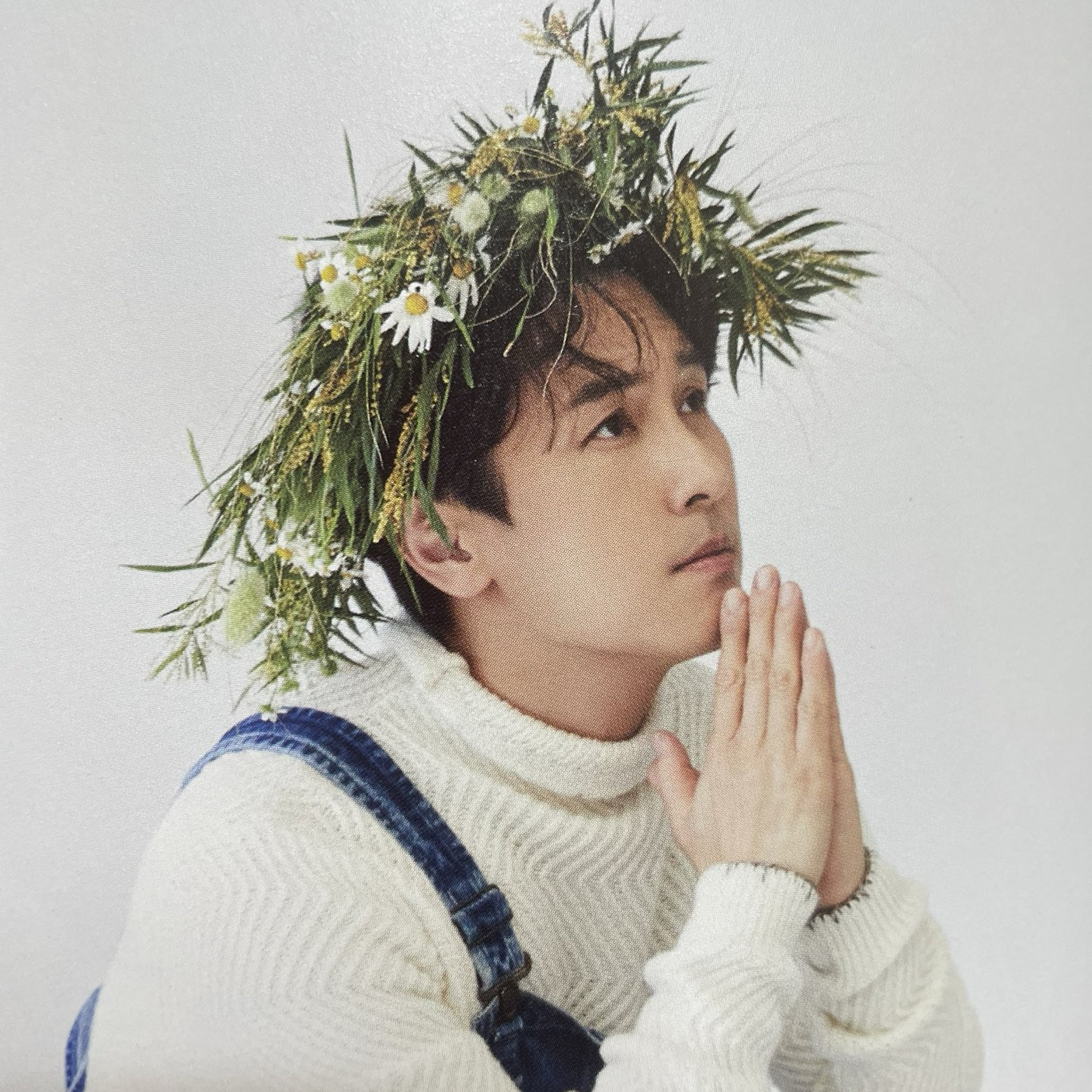 Foto aktivitas terbaru Kim Dongwan (SHINHWA)