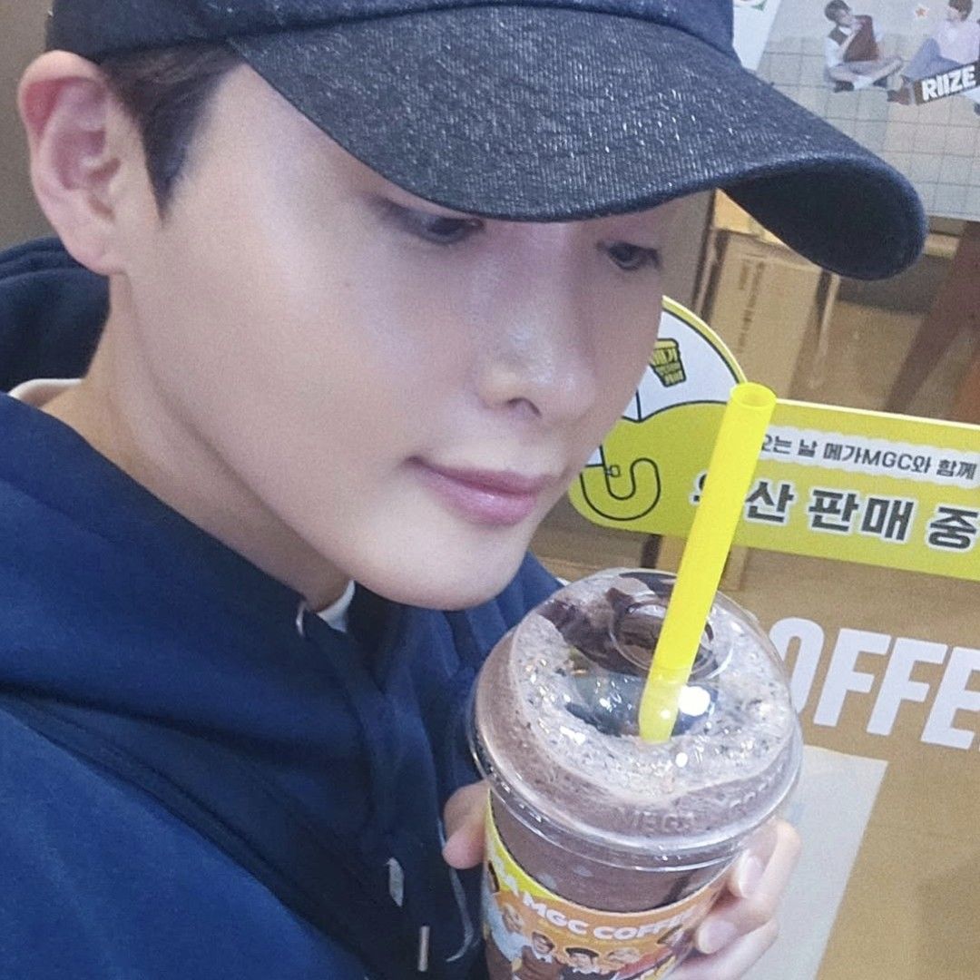 Behind-the-scenes cut of Ryeowook (Super Junior)