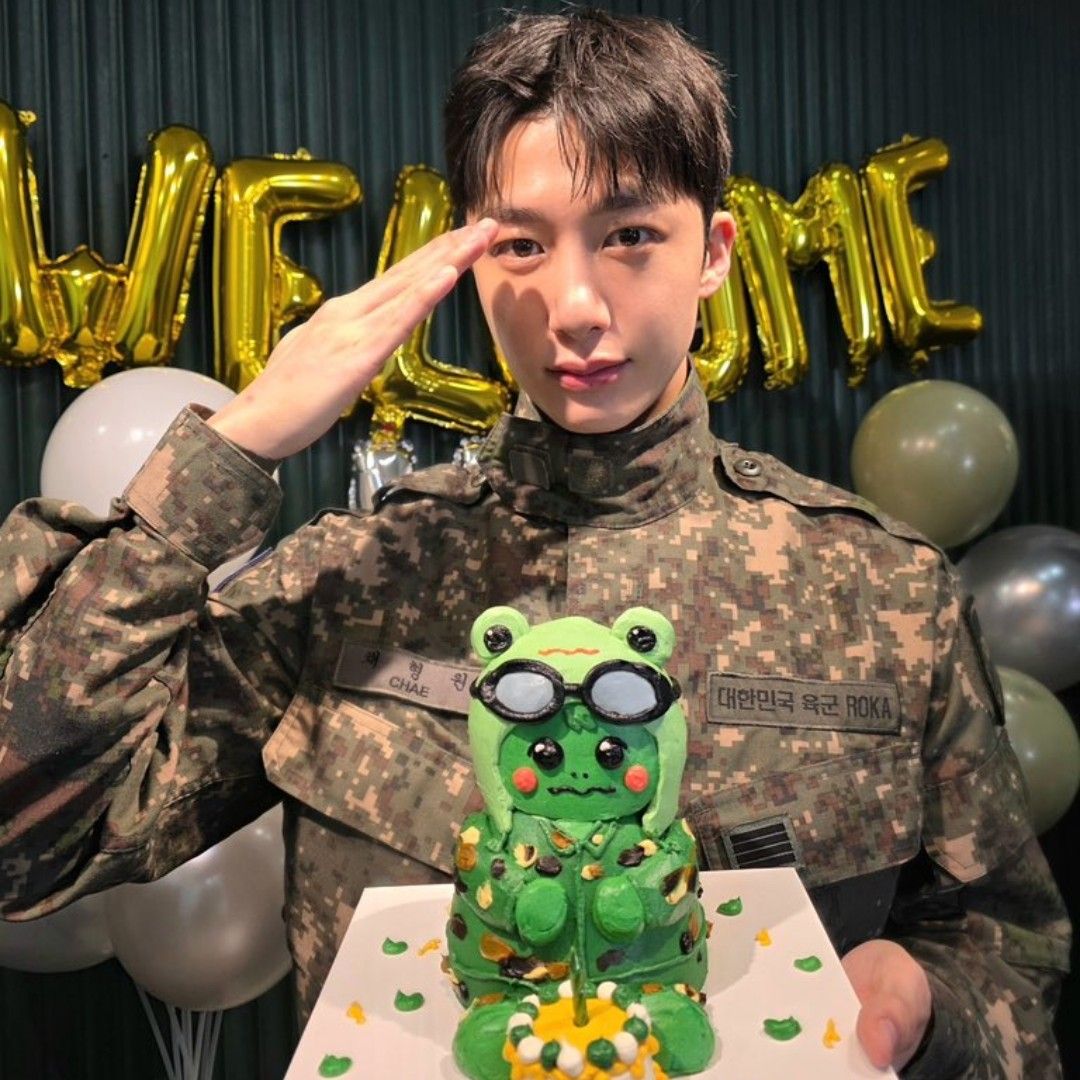 Behind-the-scenes cut of Hyungwon (MONSTA X)
