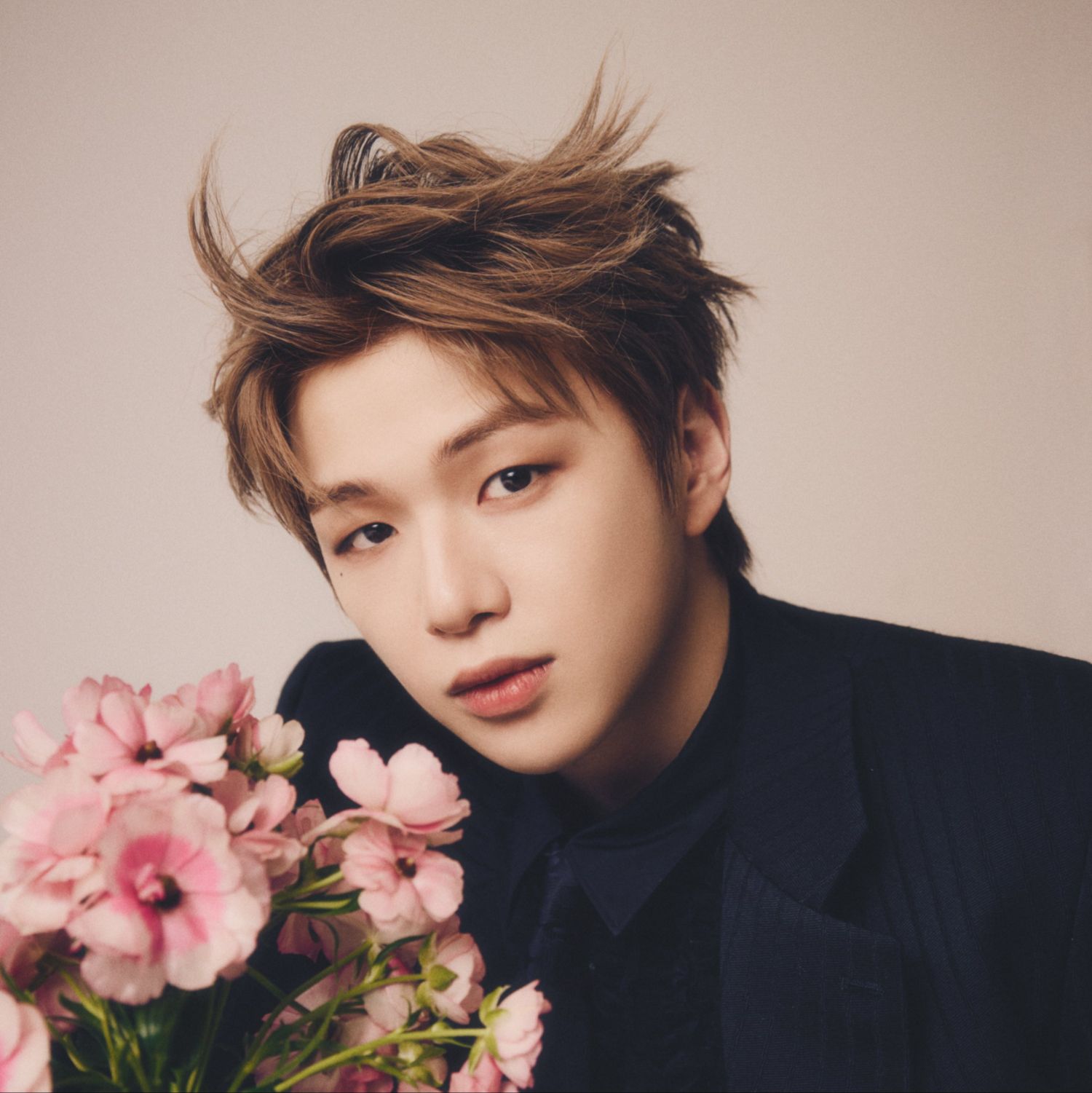 Behind-the-scenes cut of Kang Daniel