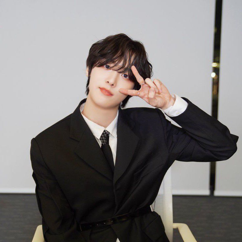 Behind-the-scenes cut of Sanha (ASTRO)