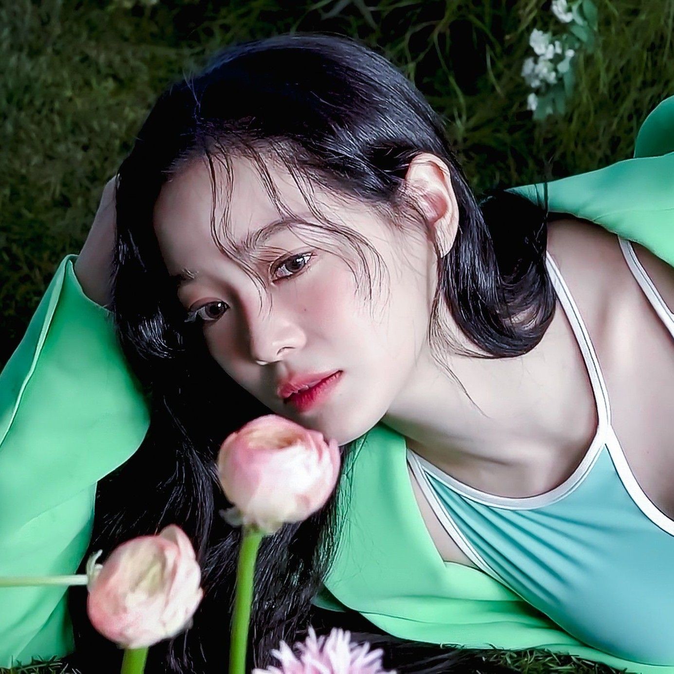 Behind-the-scenes cut of Sejeong