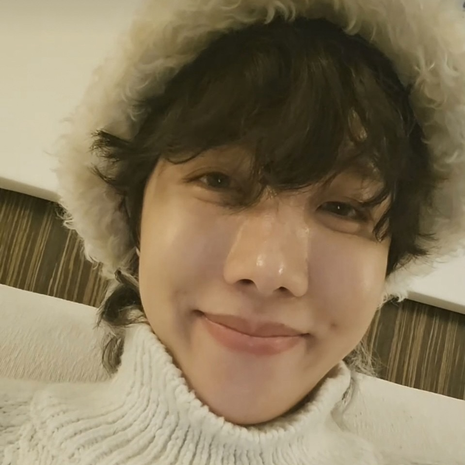 제이홉 (방탄소년단) 최근 활동샷