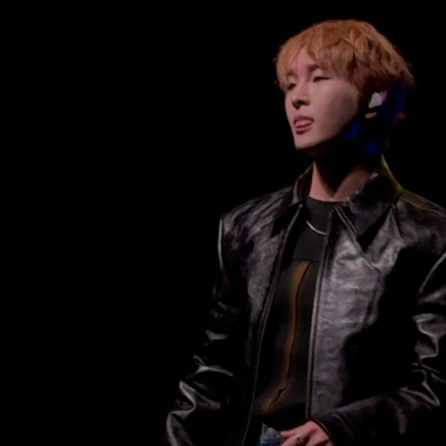 Latest photo of Onew (SHINee)