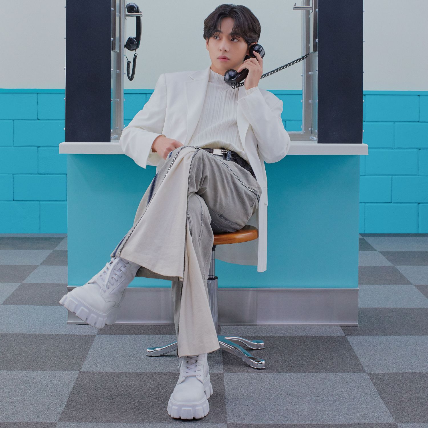 Recent activity shot of V (BTS)