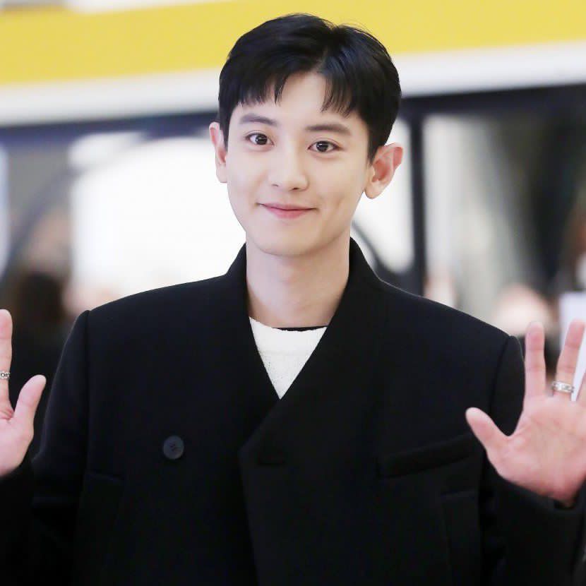 A moment captured by Chanyeol (EXO)'s fan