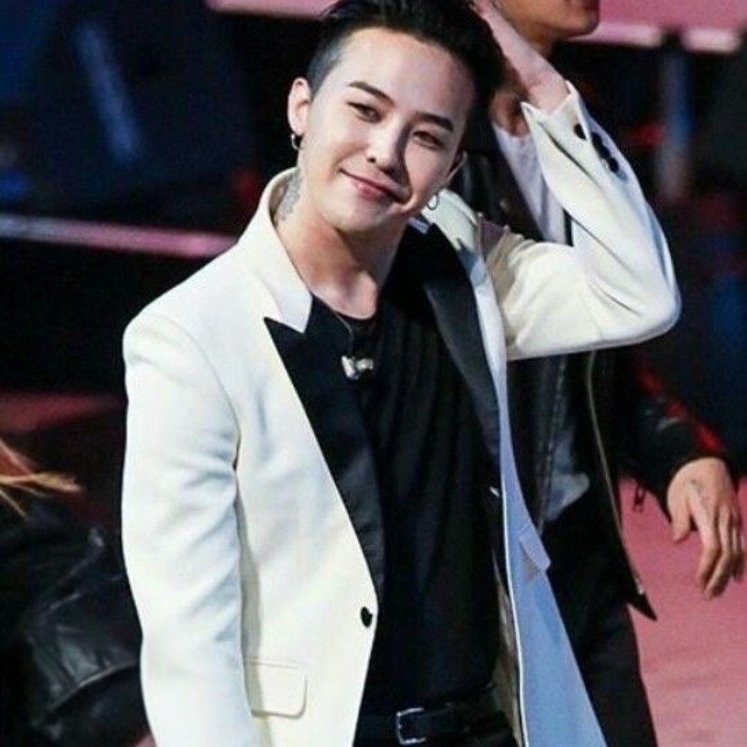 Behind-the-scenes cut of G-DRAGON (BIGBANG)