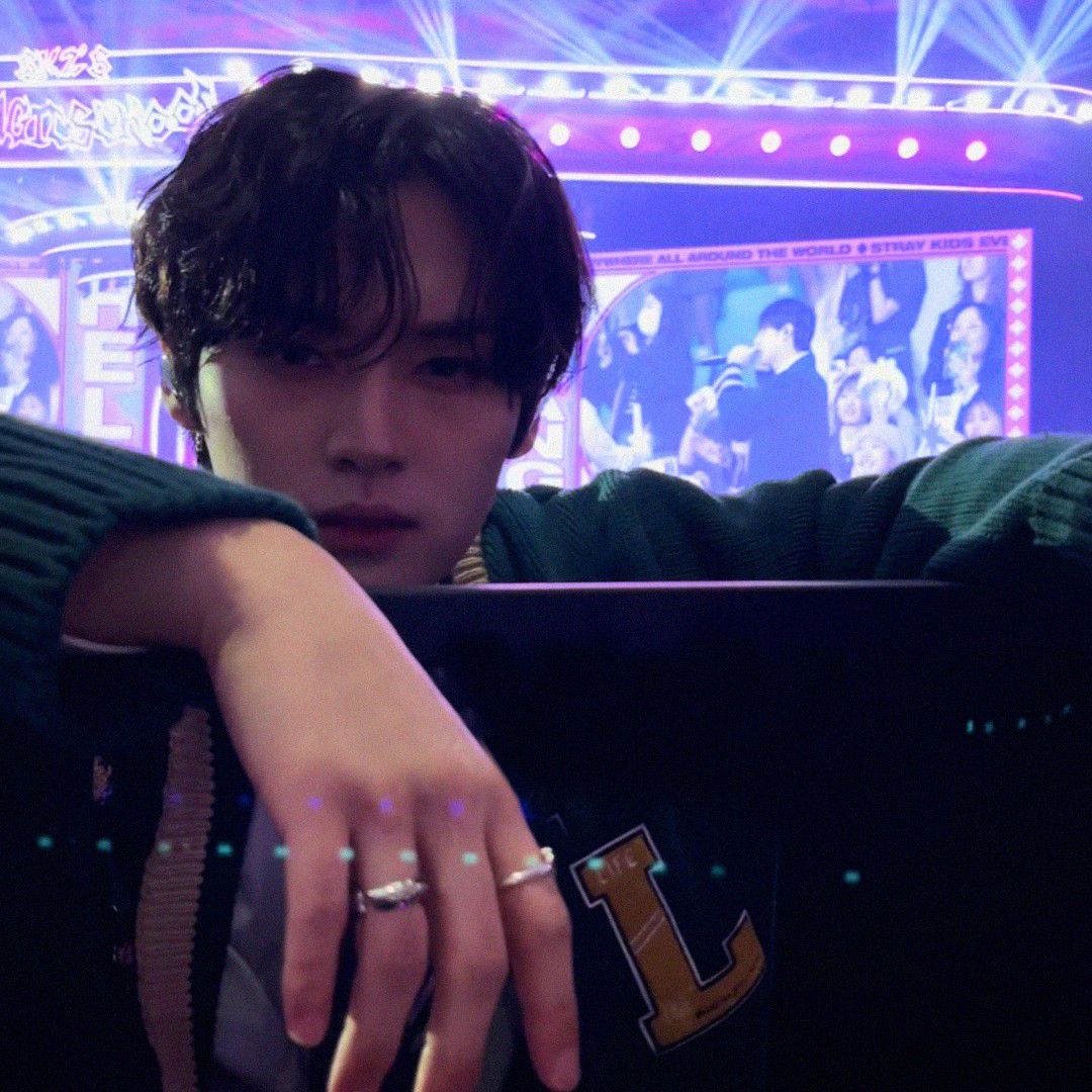 Lee Know (Stray Kids)的最新照片