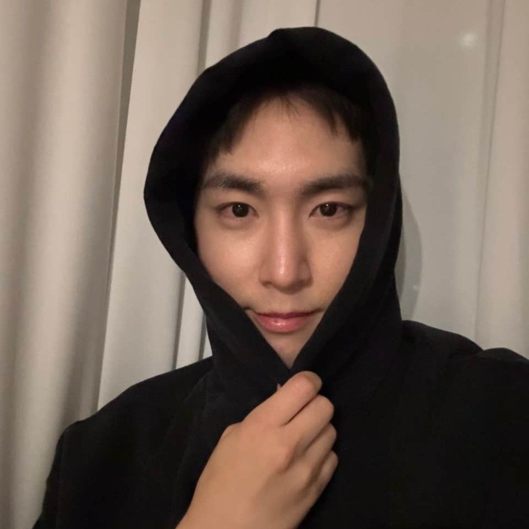 A moment captured by Shinwon (PENTAGON)'s fan