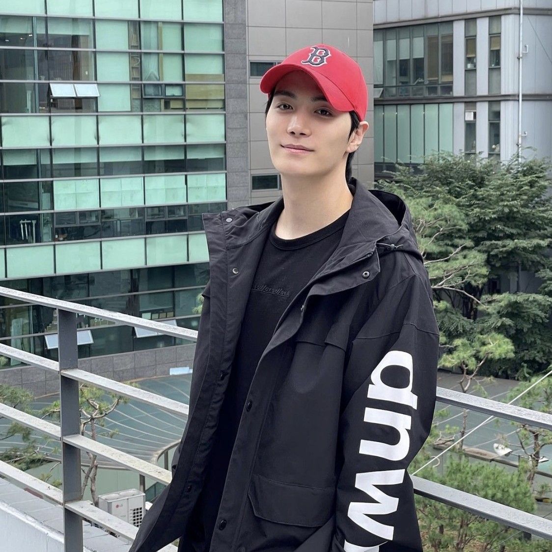 Potret di balik layar Kim Jonghyeon