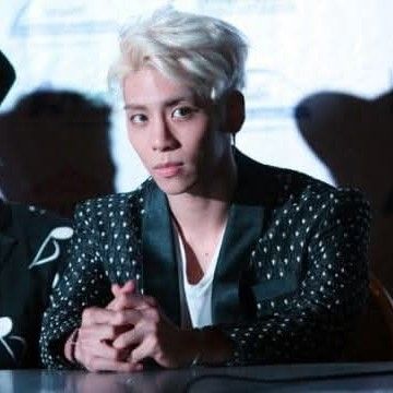 A moment captured by Jonghyun (SHINee)'s fan