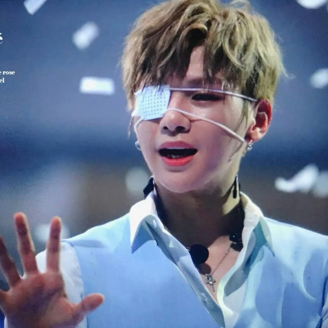 Behind-the-scenes cut of Kang Daniel