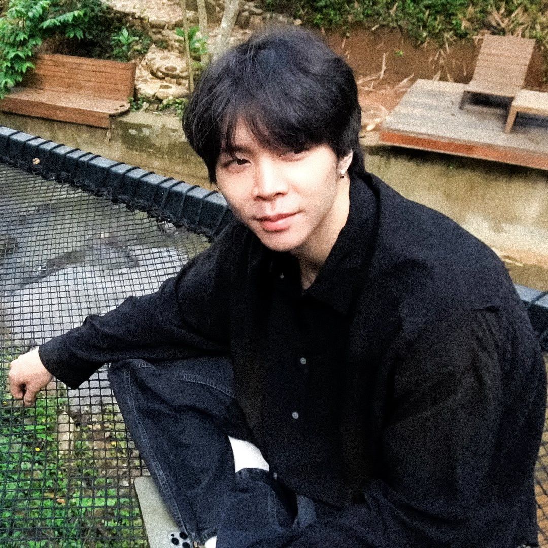 Latest photo of Johnny (NCT 127)