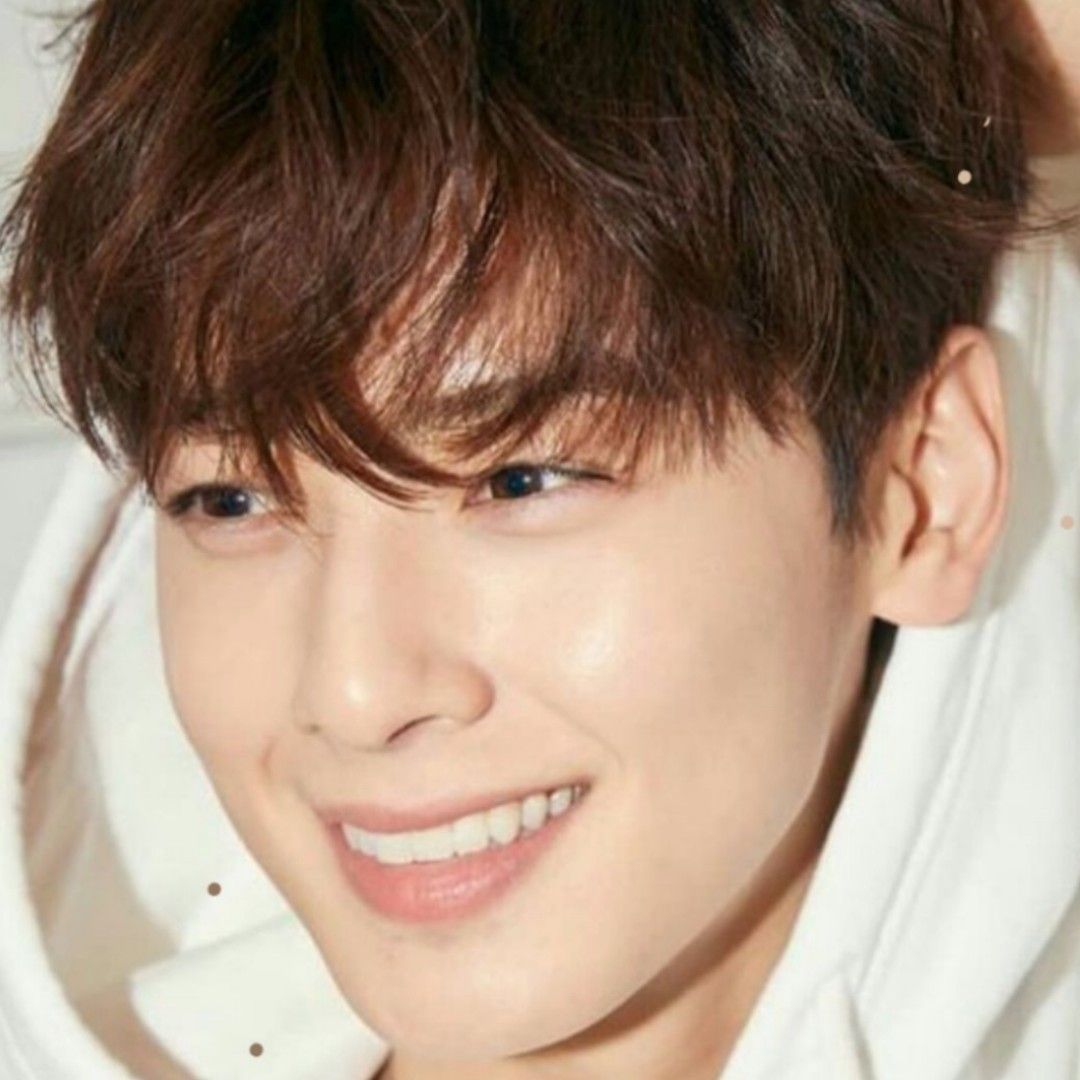 Recent activity shot of Eunwoo (ASTRO)