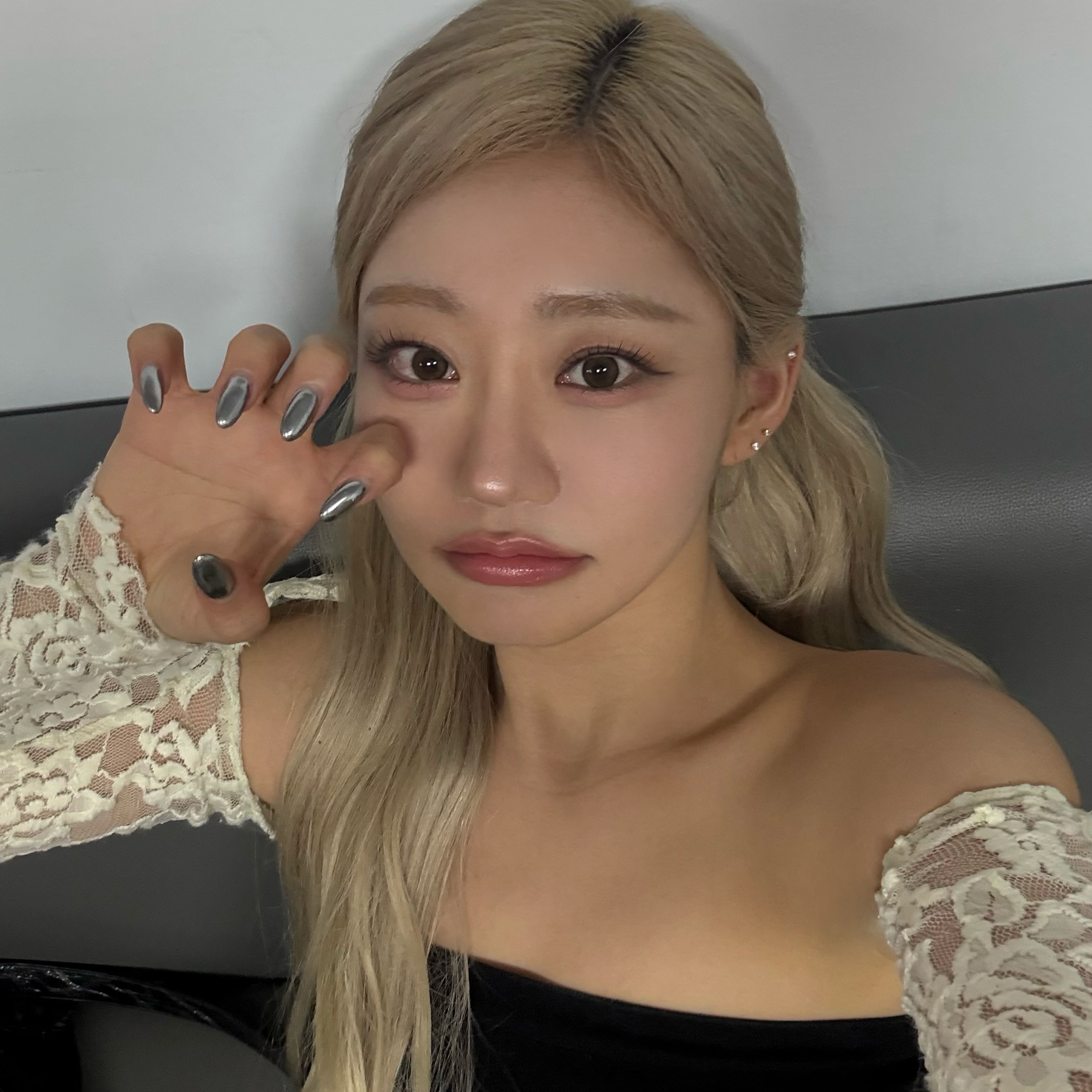 Julie (KISS OF LIFE)的幕后花絮