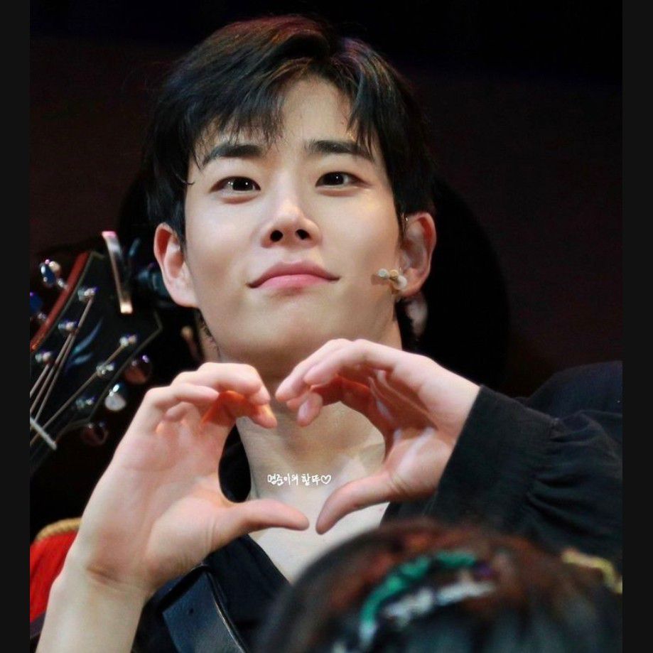 Latest photo of MJ (ASTRO)